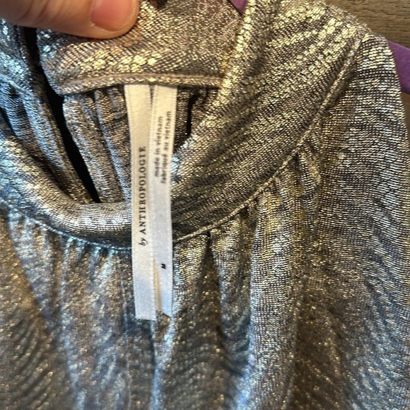 NWOT Anthropologie gold shimmer sleeveless animal print blouse size medium - Picture 4 of 7